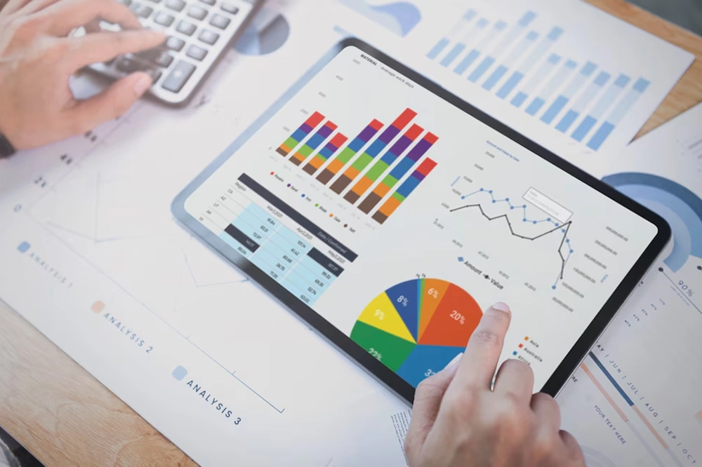 Local SEO map pins and reviews